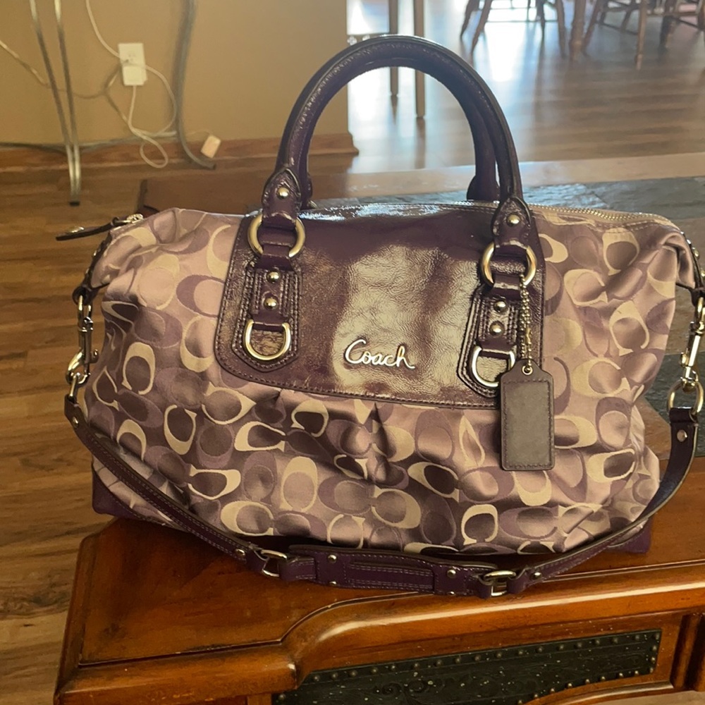 NWOT Coach handbag style:ashley